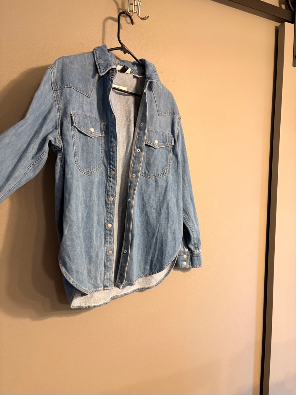 Universal Thread Light Blue Denim Button-Down Shirt